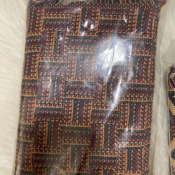 Jacquard table runners bundle of 2 13”x70” - Picture 4 of 7